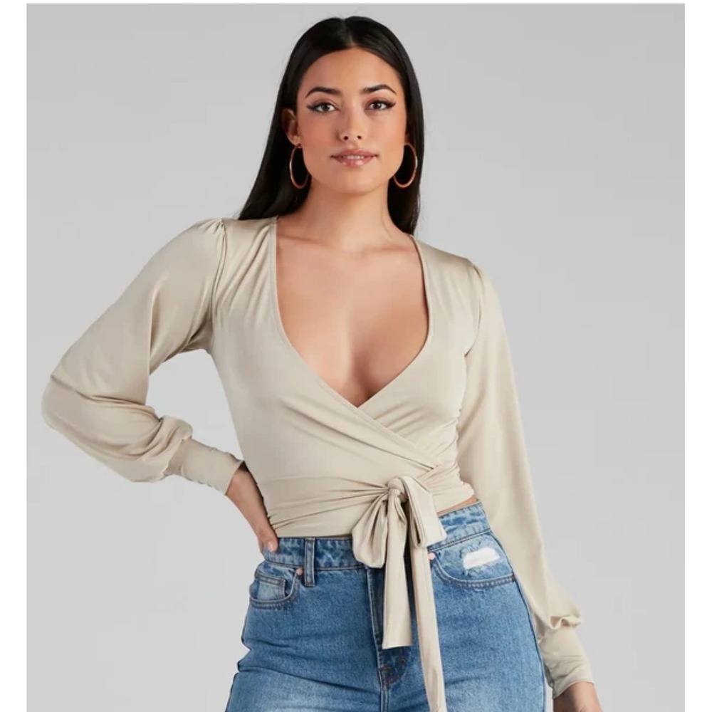 NWT Windsor Champagne Beige Long Sleeve Wrap Front Tie Crop Top XS
